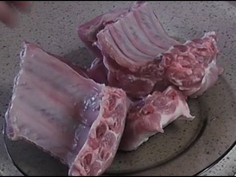 Видео рецепт Жареные свиные ребрышки в духовке